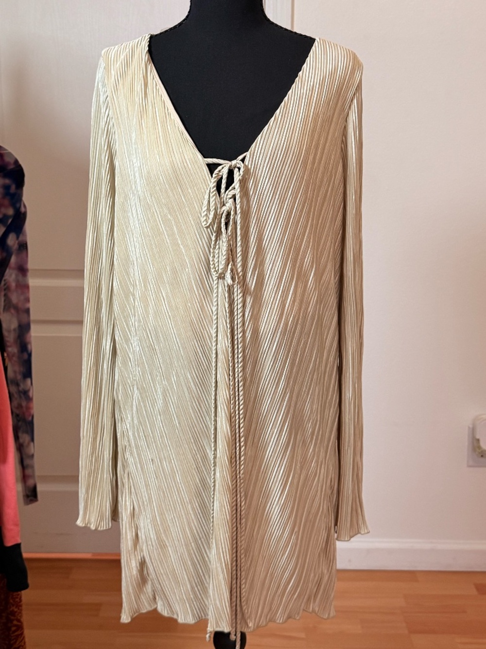 Blue Blush Taupe Gold Metallic Plisse Pleated Mini Dress Large NWT